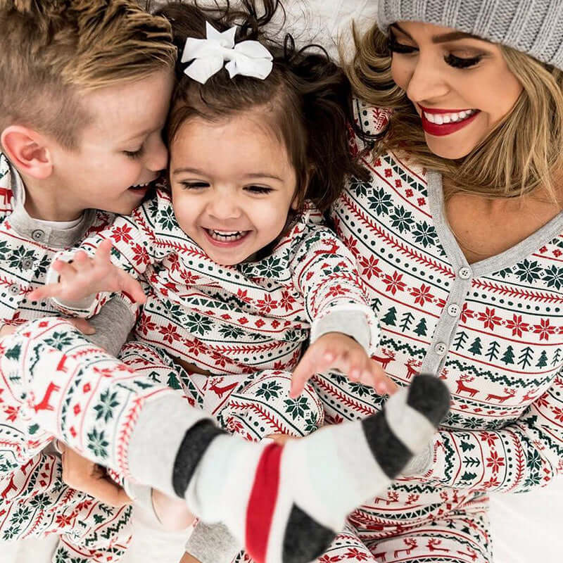Printed Polyester Family Pajamas for Cozy Matching