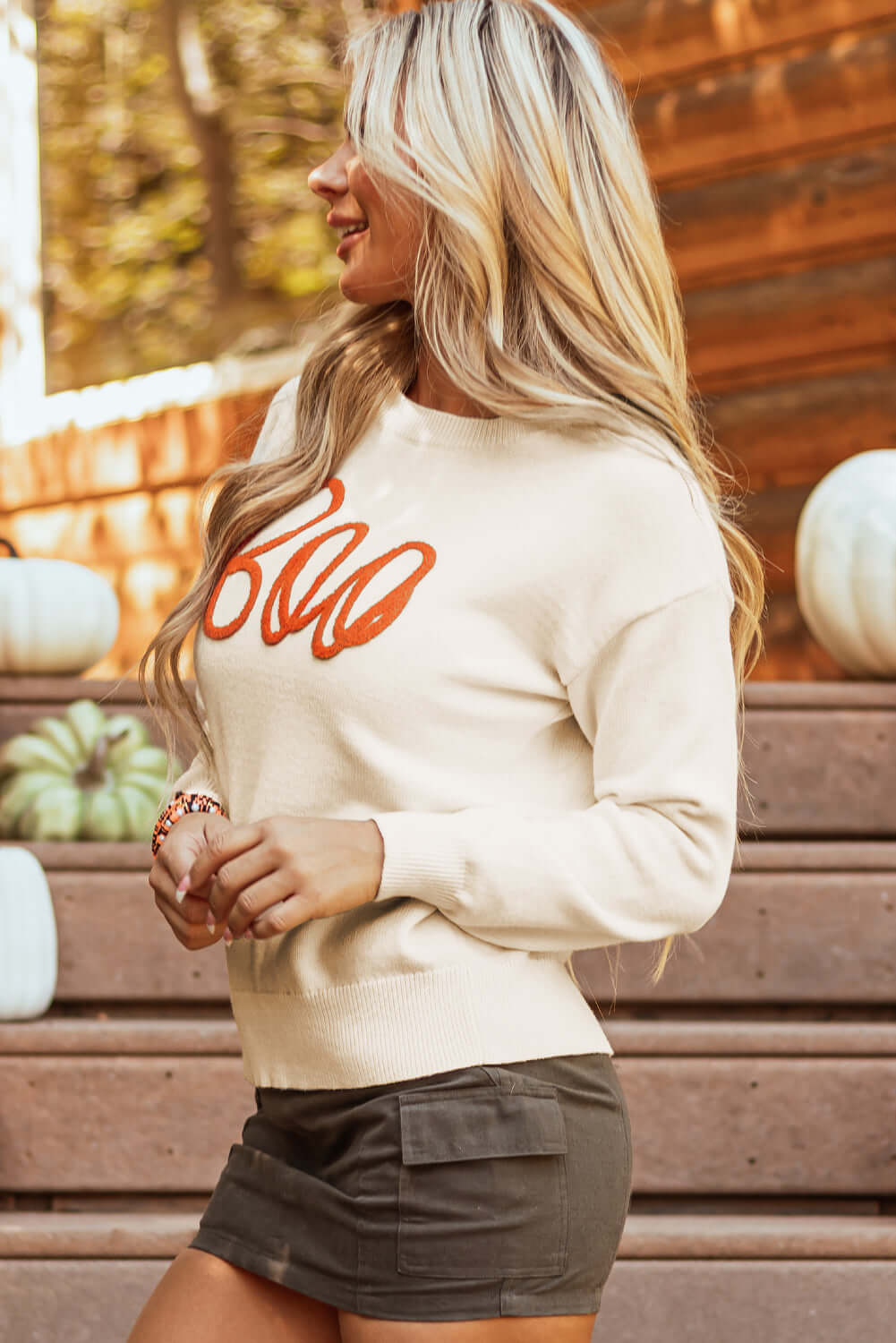  Boo Letter Pattern Sweater with Ribbed Edges and Crew Neck