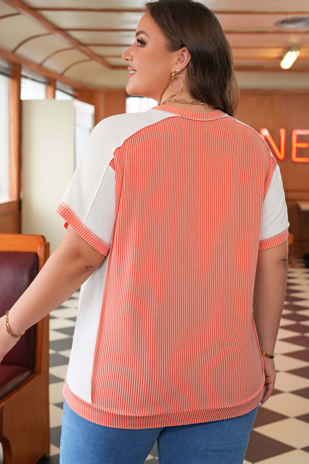 Plus Size Ribbed Colorblock Top for Women – Hi-Low Hem Design