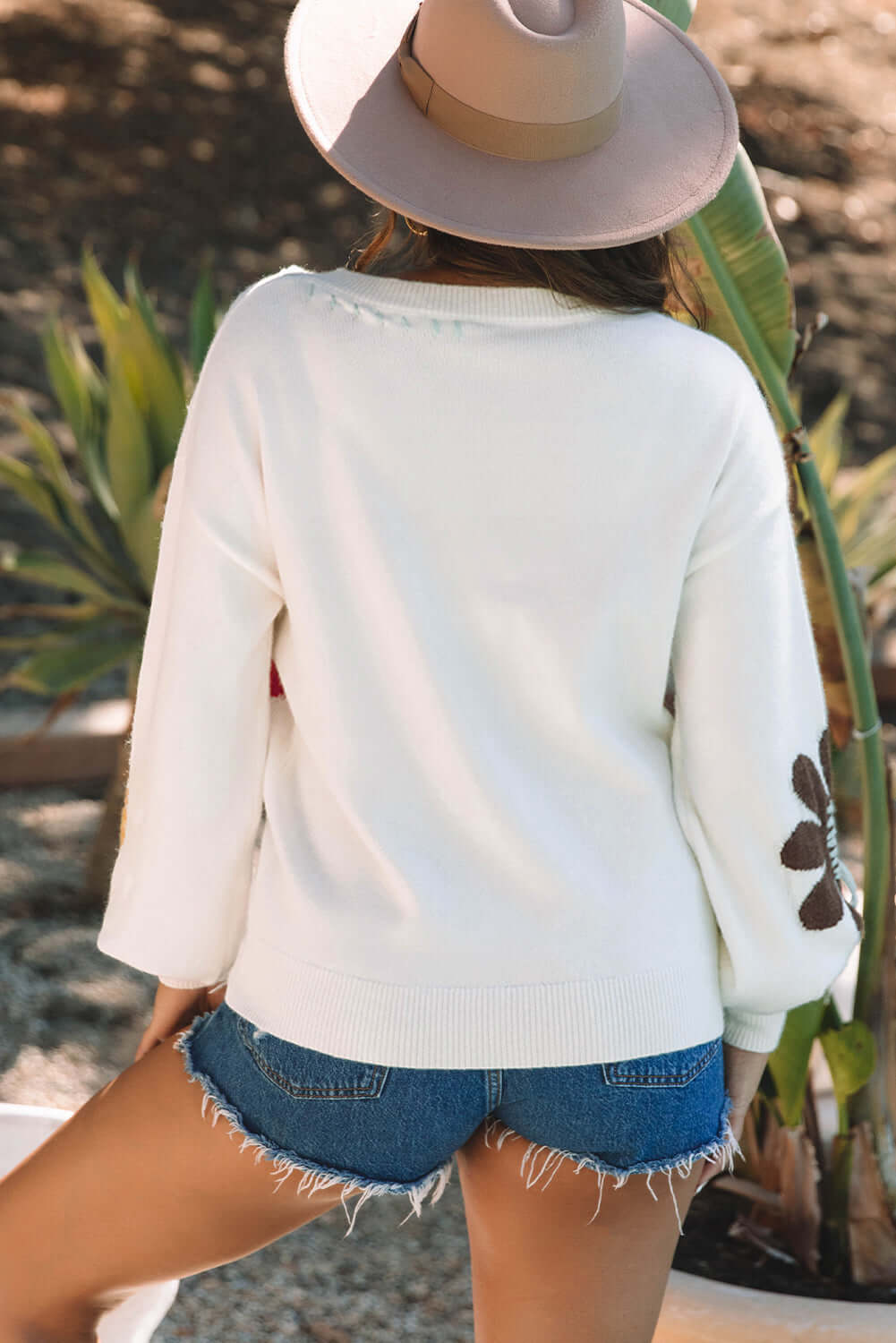 Floral V-Neck Sweater for Women – Chic Casual Knitwear