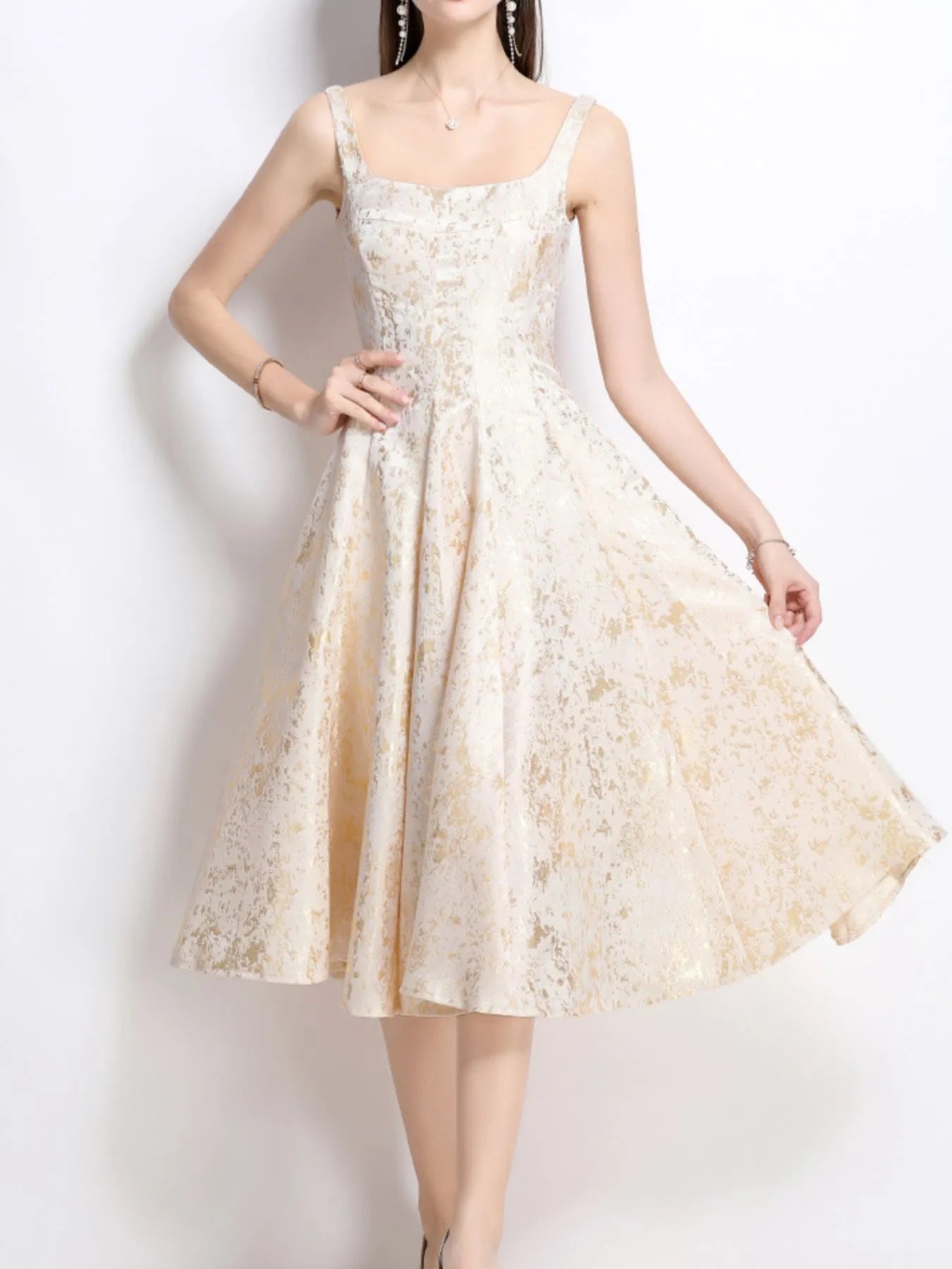 Floral A-Line Sleeveless Midi Dress outfit inspiration