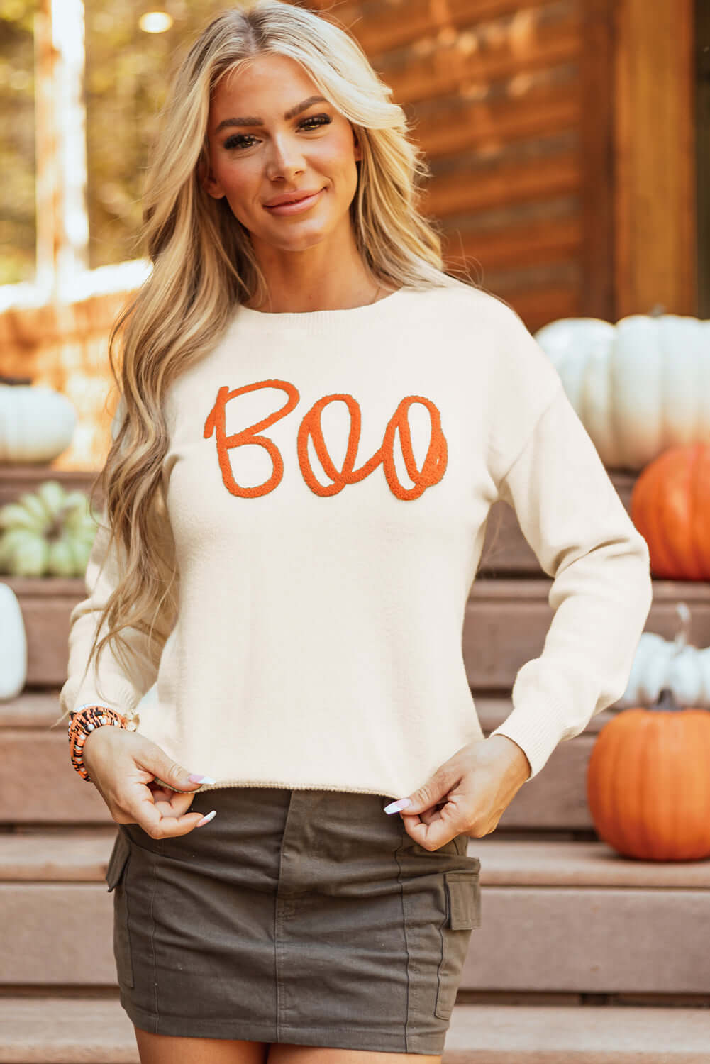  Boo Letter Pattern Sweater with Ribbed Edges and Crew Neck