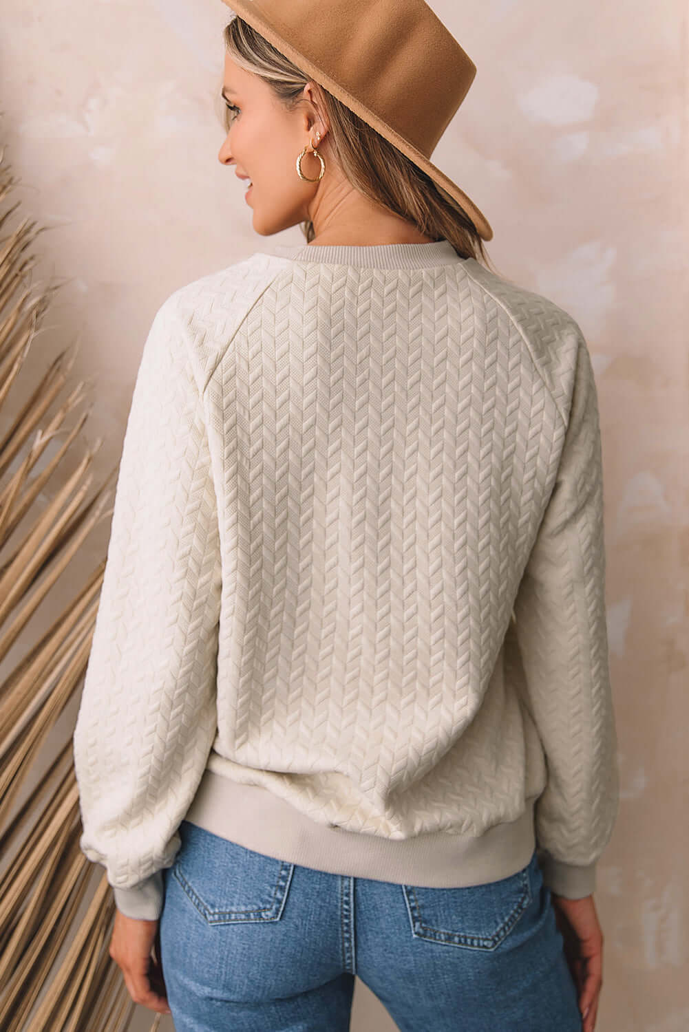  Cozy Textured Sweatshirt with Raglan Sleeves