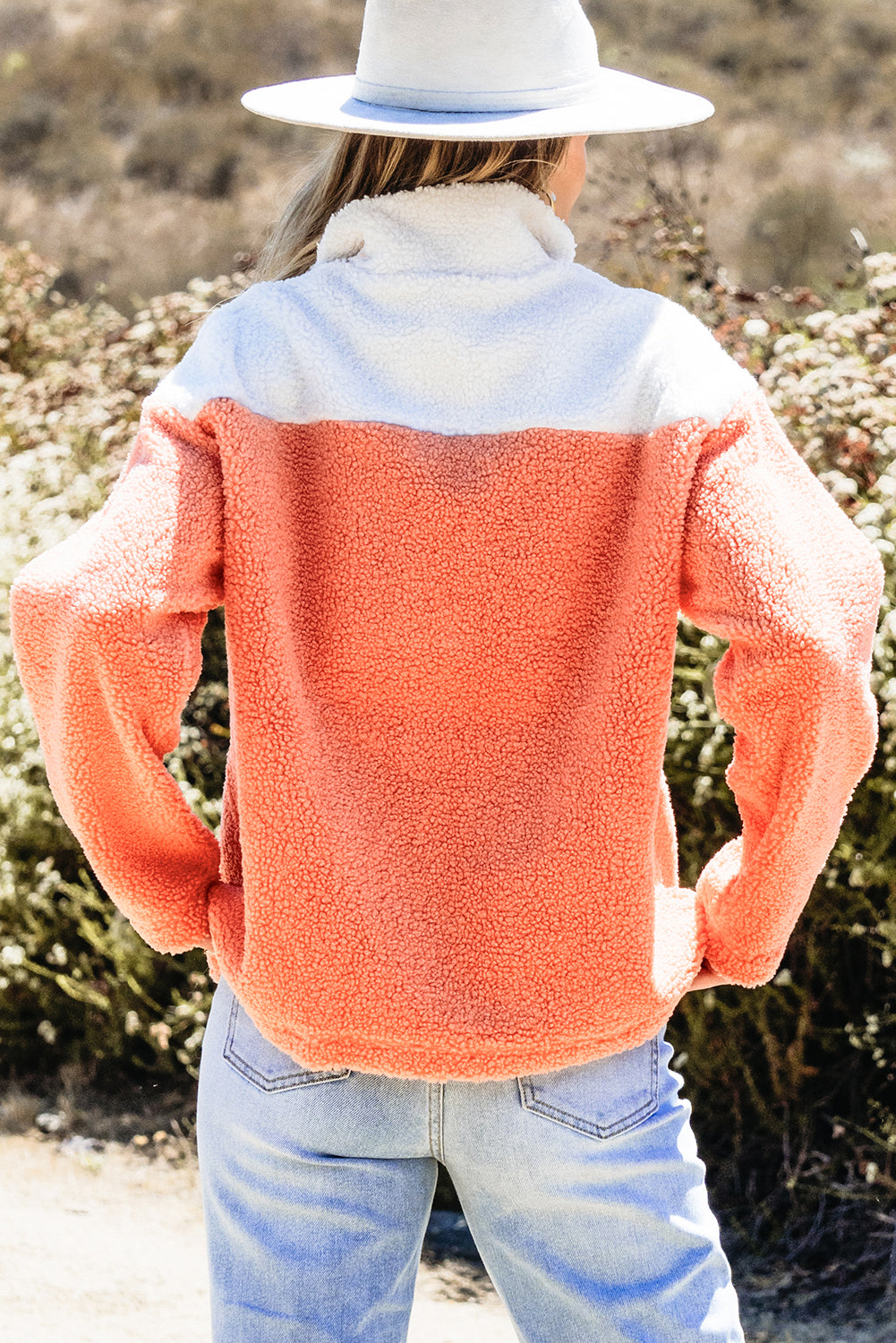Color Block Sherpa Sweatshirt for Warm and Stylish Winter Looks