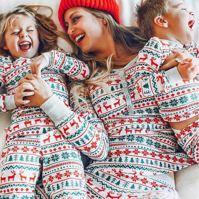 Printed Polyester Family Pajamas for Cozy Matching